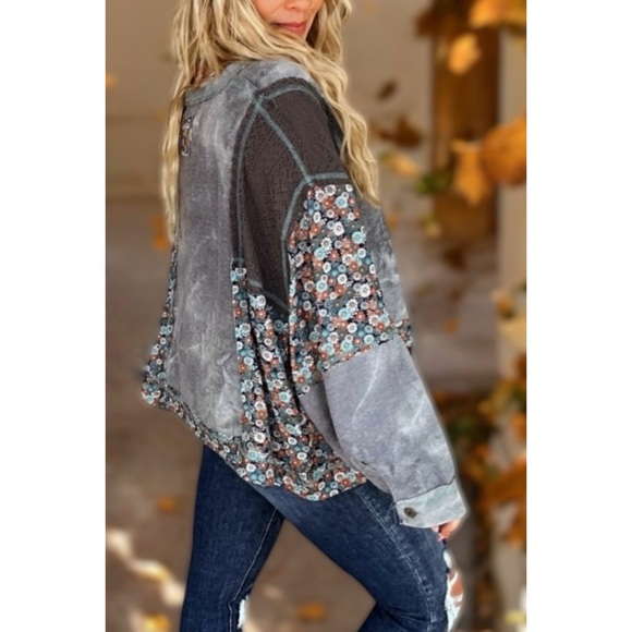 POL Charcoal Floral Mixed Fabric Thermal Top - Picture 9 of 11